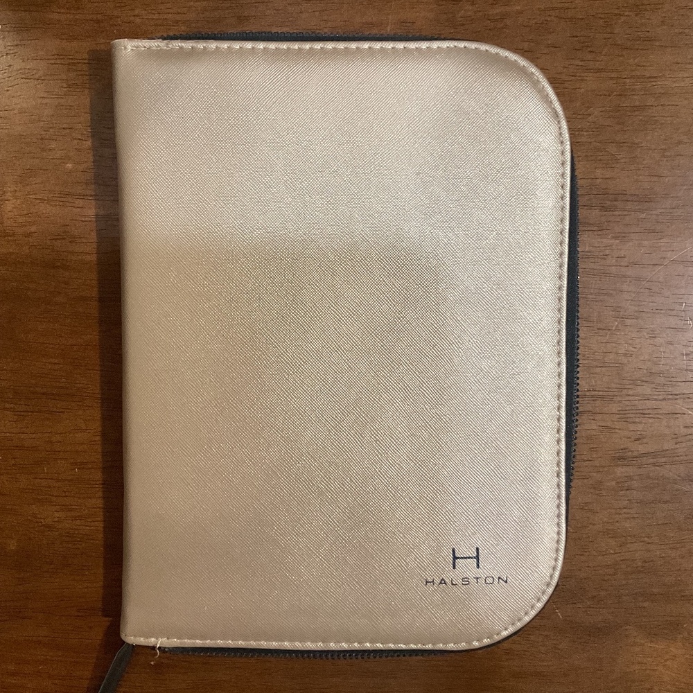 Jewelry travel case organizer